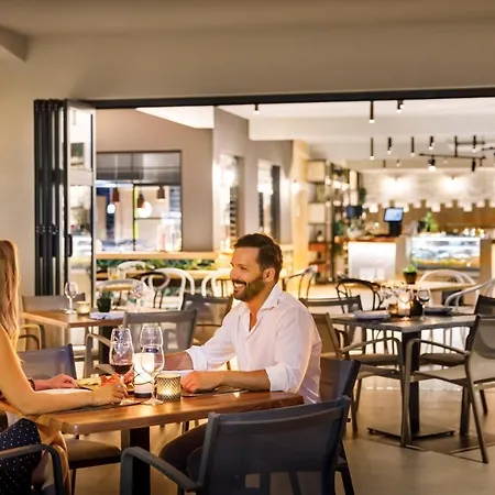 Sunflower Tatil parkı Mareda