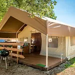 홀리데이파크 Sunflower 4*