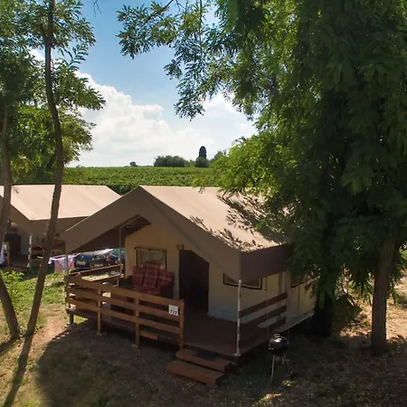 Sunflower Camping 4*