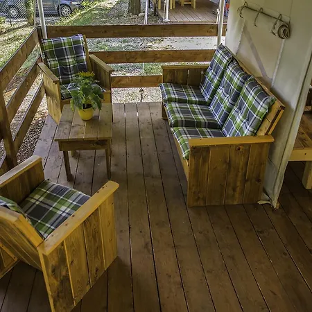 Sunflower Camping 4*