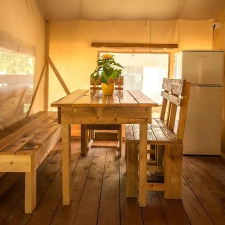 Sunflower Camping 4* Mareda