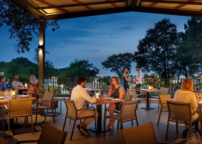 פארק נופש Sunflower Mareda